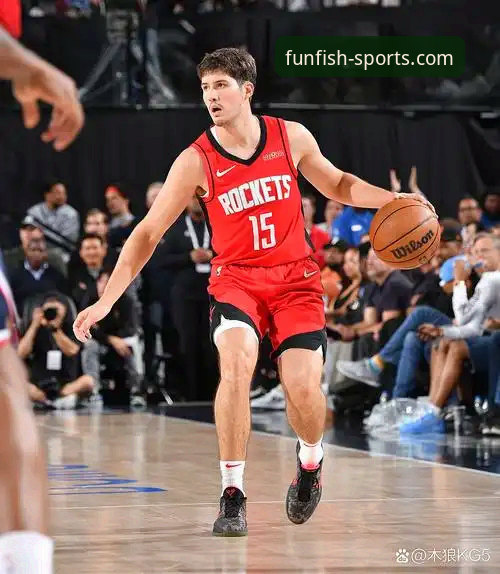 乐鱼体育app官网 从火箭大胜尼克斯看NBA赛事分析:乐鱼体育平台观赛完整指南